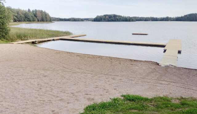 Hietasen uimalaituri Pornainen.jpg