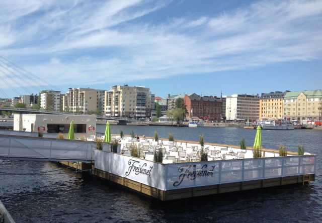 Kelluva terassi, Tampere.jpg